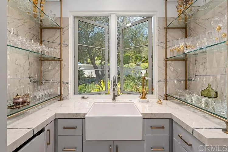 https://cdn.realtyfeed.com/cdn/127/306729293/56a3a3c1daf192d13d12df51f2f2dab9.webp
