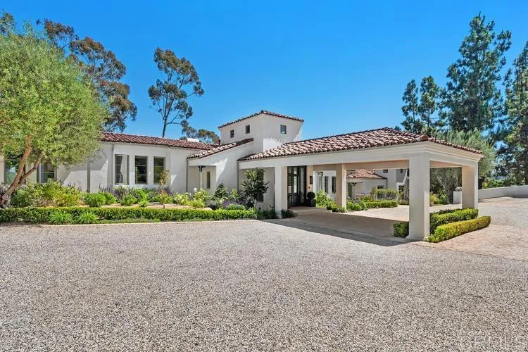 https://cdn.realtyfeed.com/cdn/127/306729293/9f96bb475ba86f68baf9b54c818b4406.webp