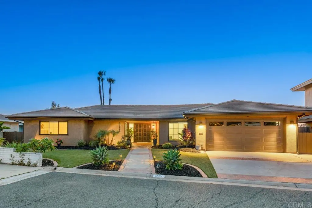 https://cdn.realtyfeed.com/cdn/127/306729301/1e0e48a8c8fc5a719f2ea0c6b0fc9821.webp