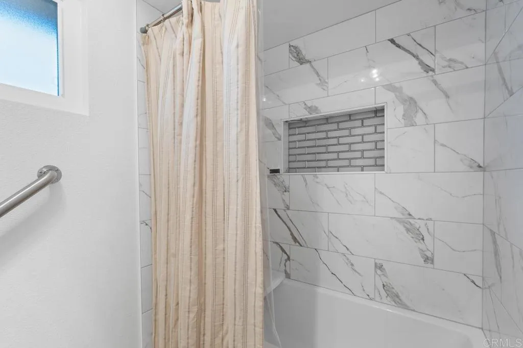 https://cdn.realtyfeed.com/cdn/127/306729301/23ce99677cd3bc069b9e3cbc5a7394eb.webp