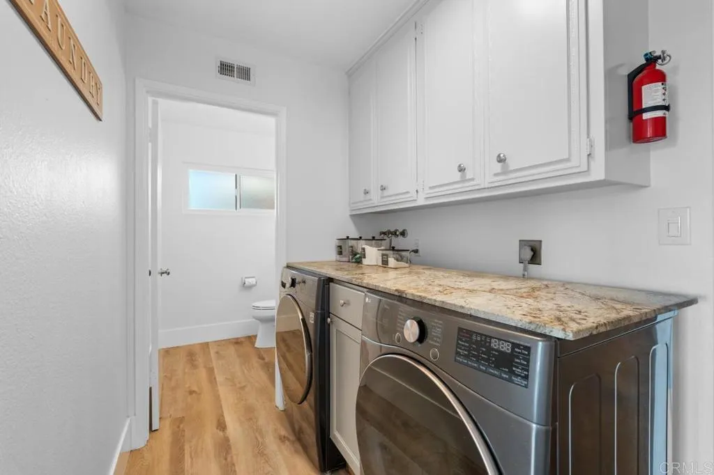 https://cdn.realtyfeed.com/cdn/127/306729301/aacdb79cadf368cadf730ea804b5c4a2.webp