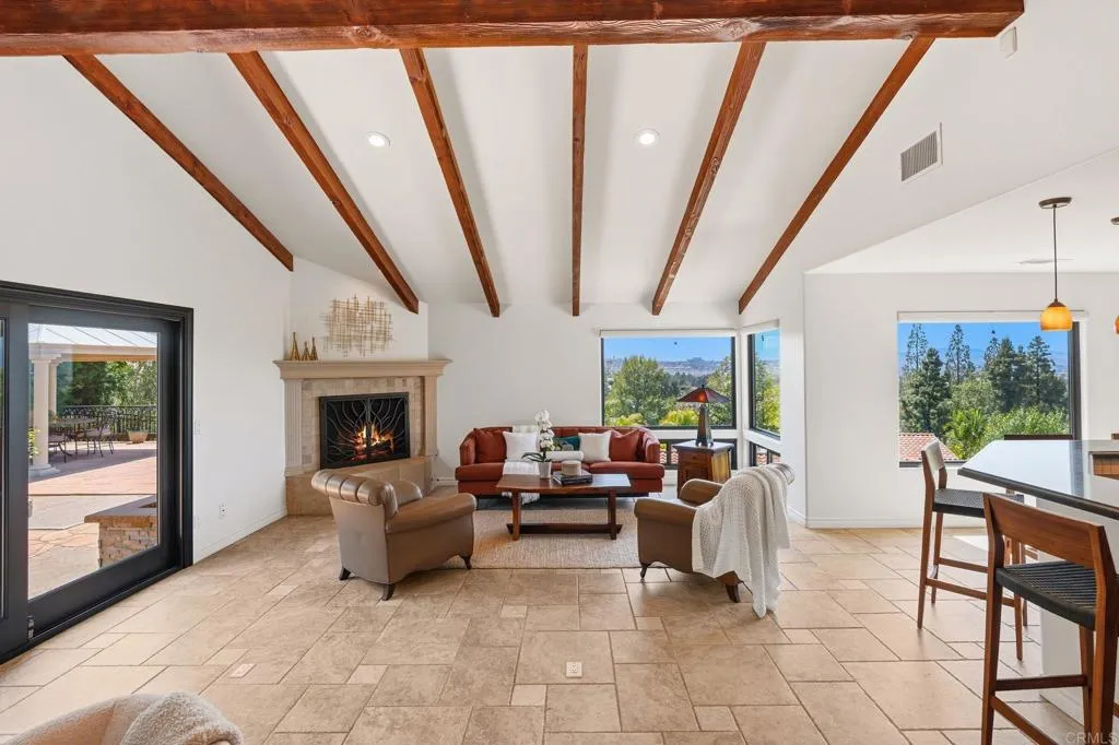 https://cdn.realtyfeed.com/cdn/127/306729333/179d356296f774aa78ed1c04d24e254f.webp