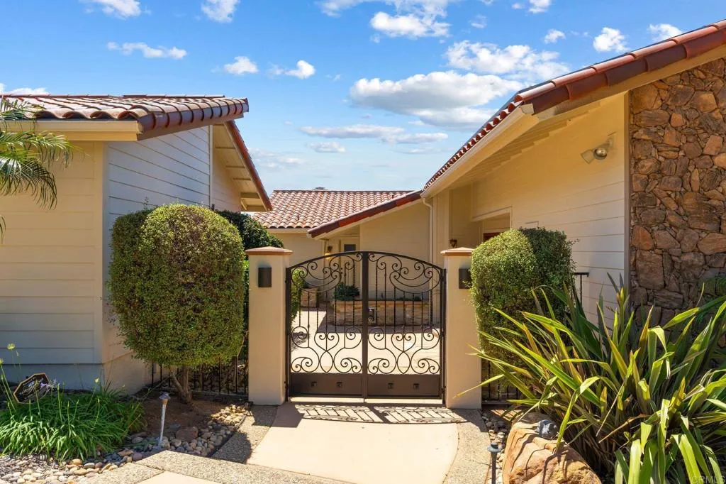 https://cdn.realtyfeed.com/cdn/127/306729333/1834ec89a09103532a86381460fdc36d.webp