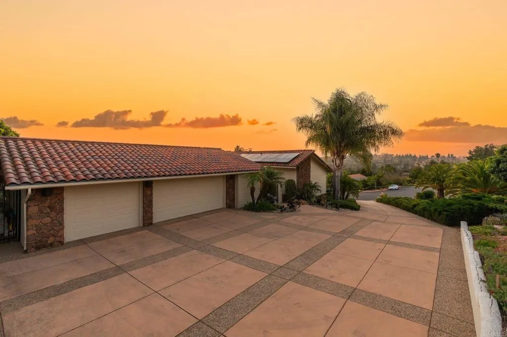 https://cdn.realtyfeed.com/cdn/127/306729333/1b914ab719c5c55b81b13fd5319032de.webp
