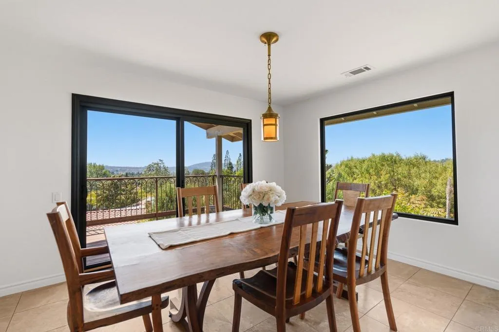 https://cdn.realtyfeed.com/cdn/127/306729333/3b72d87882c06b8fe1f4cb2209baa1e4.webp