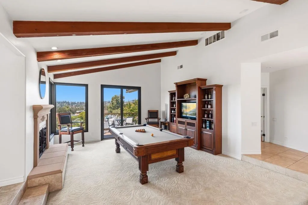 https://cdn.realtyfeed.com/cdn/127/306729333/9deac4267e19bd2092125f3153868326.webp
