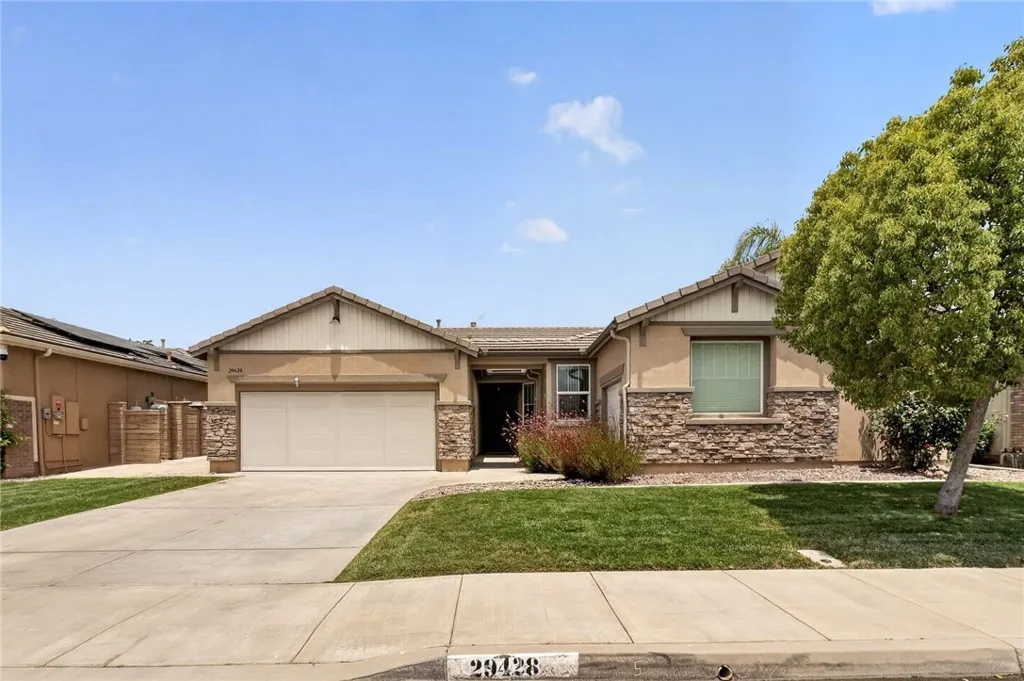 Menifee, CA 92585