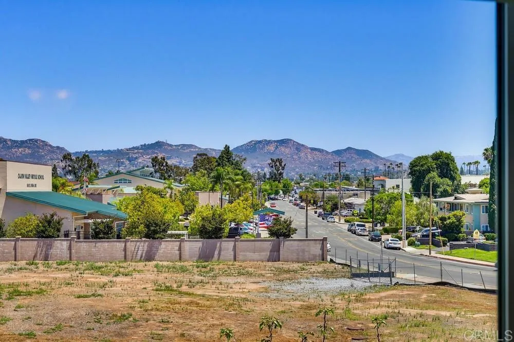 https://cdn.realtyfeed.com/cdn/127/306729466/2072192c2b198d3ad604ed7e5f817e2e.webp