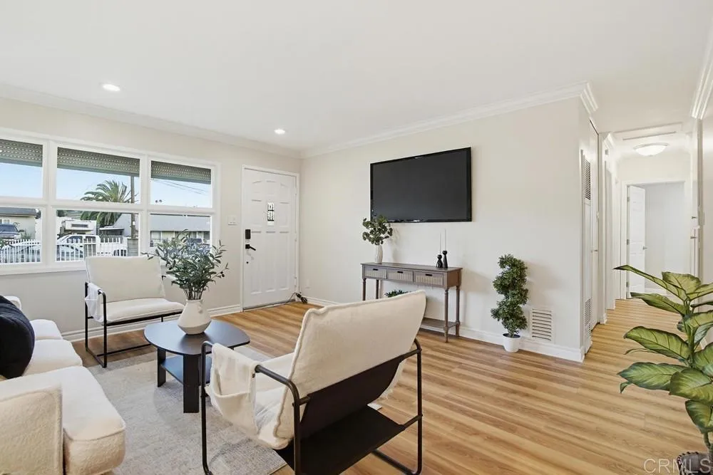 https://cdn.realtyfeed.com/cdn/127/306729501/5d4493c6cfcd2cc34b853e96af7dc4d2.webp
