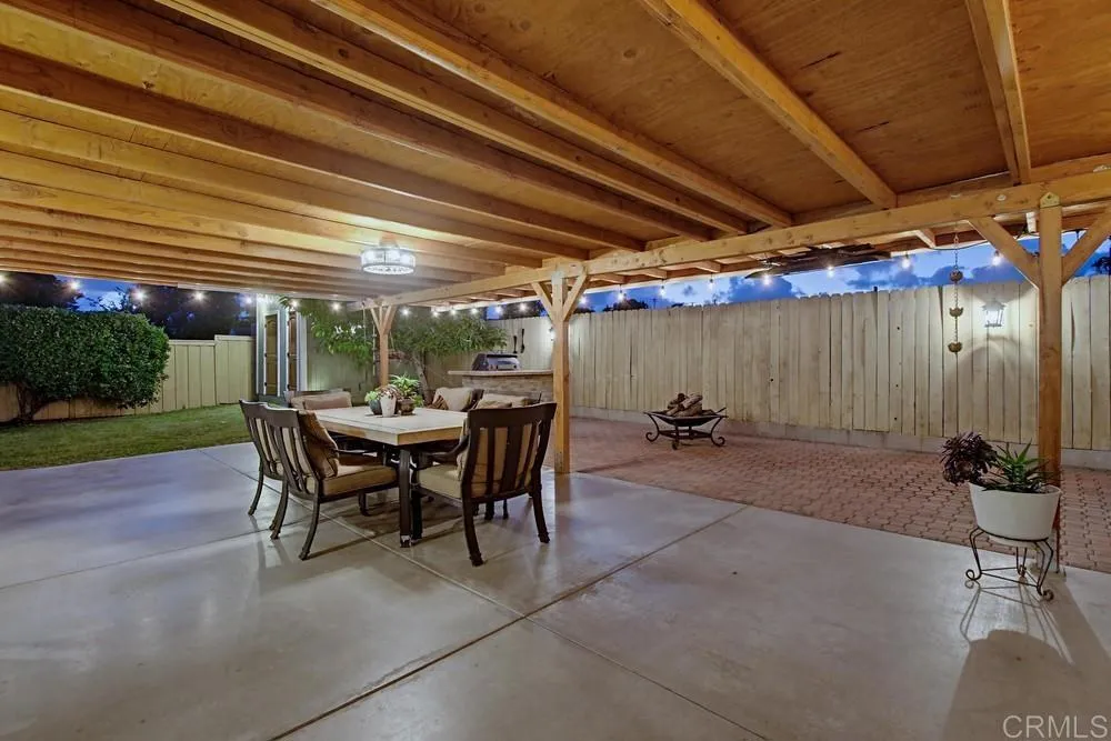 https://cdn.realtyfeed.com/cdn/127/306729501/683dc51d87941c1ffd0c910133cc8efd.webp