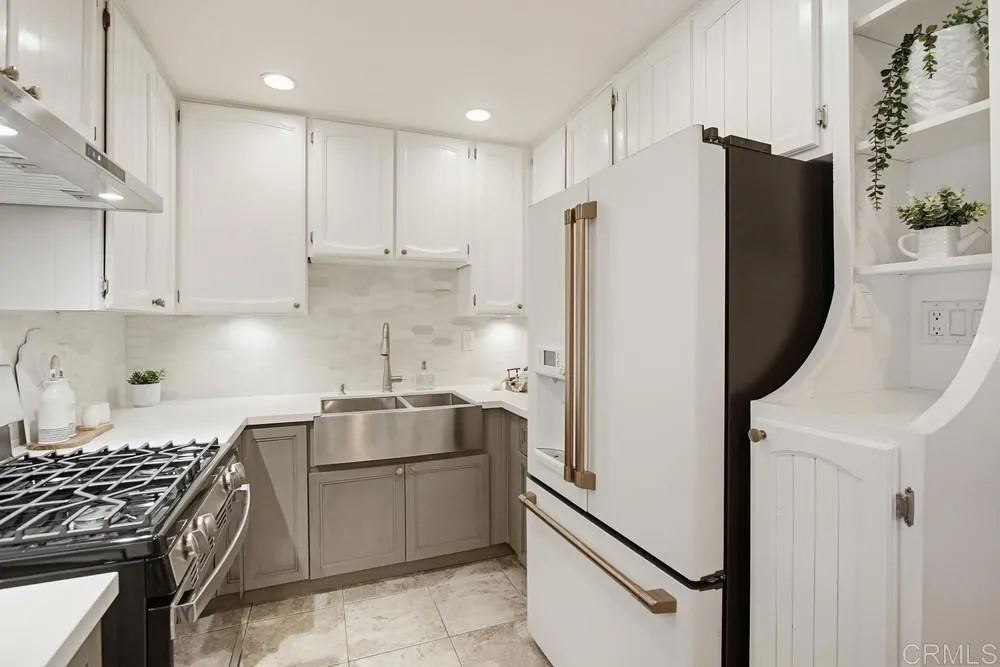 https://cdn.realtyfeed.com/cdn/127/306729501/695cb3579bc0ae34c5a8192f242f07b6.webp