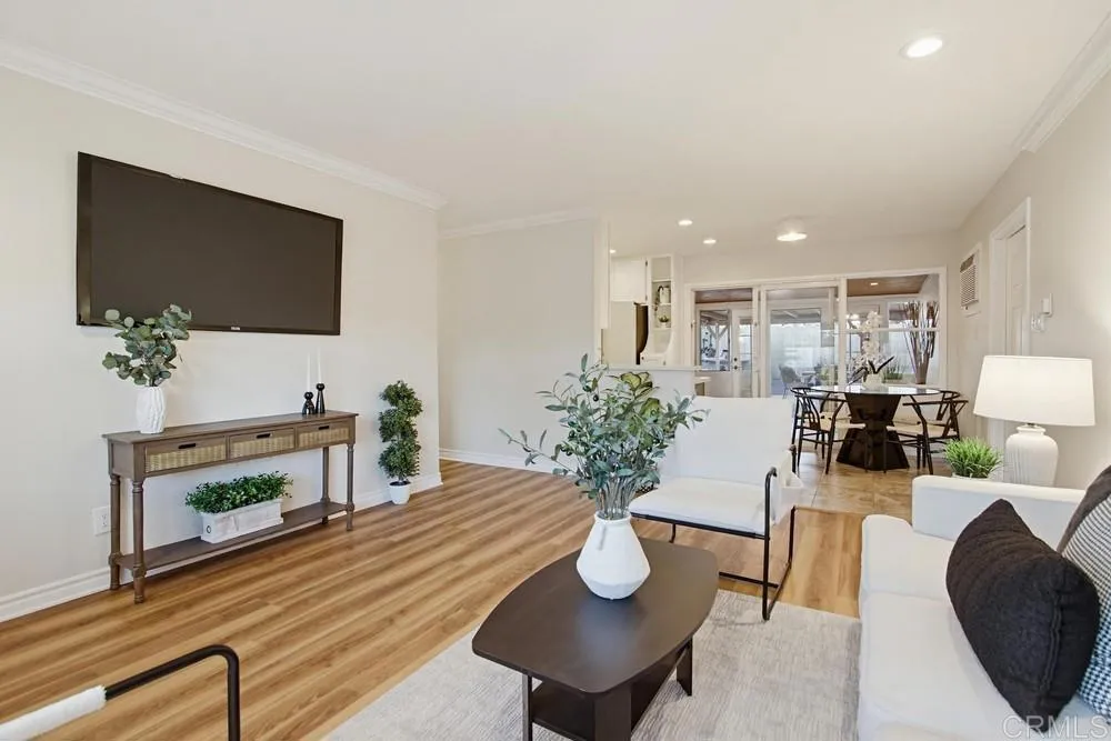 https://cdn.realtyfeed.com/cdn/127/306729501/c5dcc1e6d68d94695330c679ca19b5d3.webp