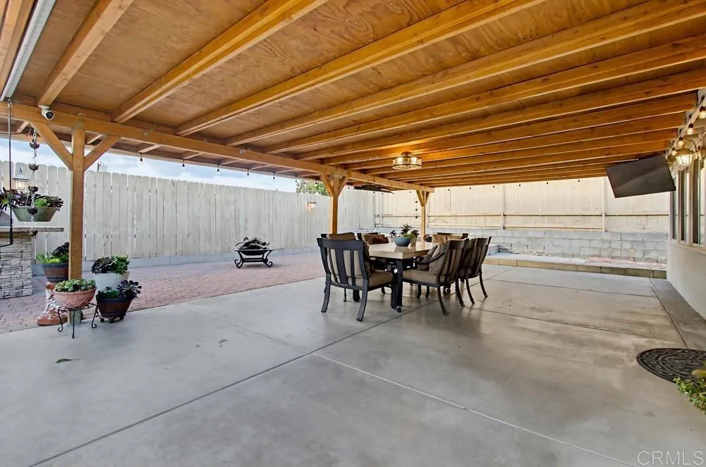 https://cdn.realtyfeed.com/cdn/127/306729501/fe39fcea9475146feae13a74ed07811e.webp
