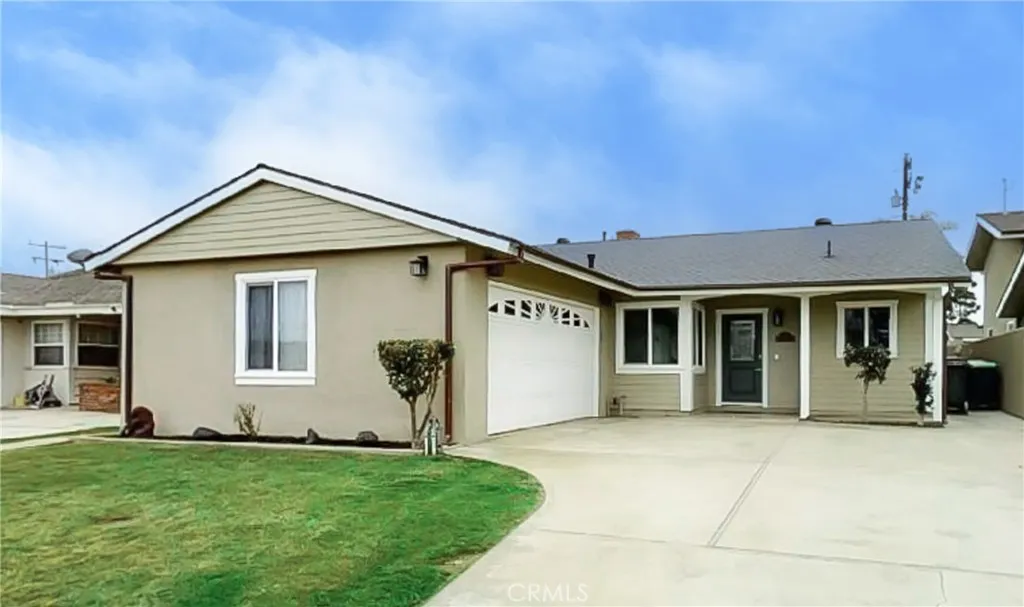 Costa Mesa, CA 92627