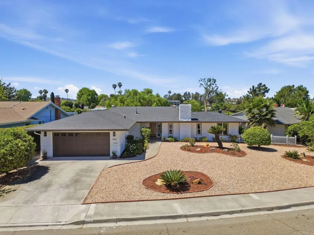 https://cdn.realtyfeed.com/cdn/127/306729543/41985eaac0b6bdc01bec31b8d553c450.webp