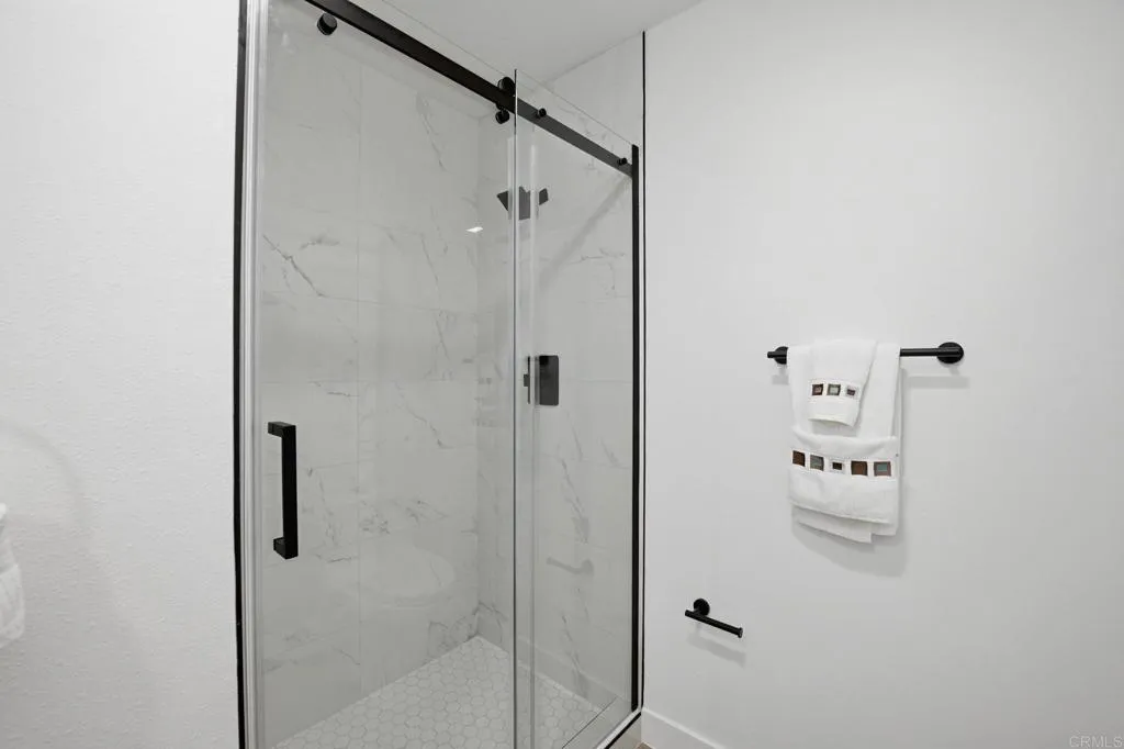 https://cdn.realtyfeed.com/cdn/127/306729543/60410312eb9e1873a92204e20ed49629.webp