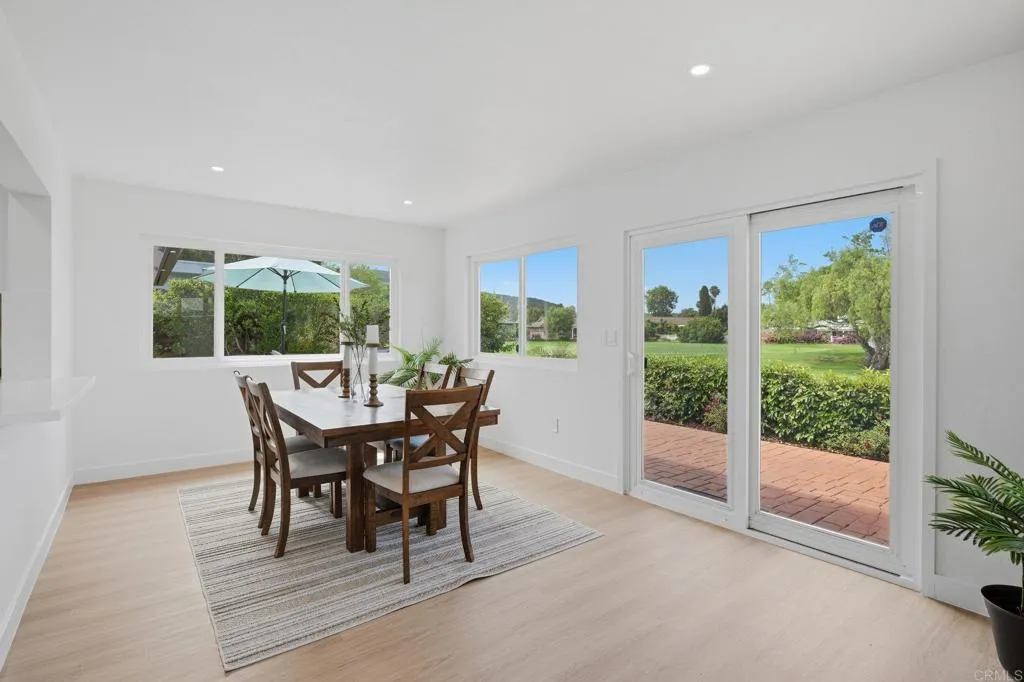 https://cdn.realtyfeed.com/cdn/127/306729543/6ad73f6534818b4dc8844d84bb115e67.webp