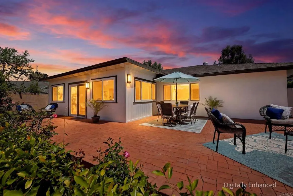 https://cdn.realtyfeed.com/cdn/127/306729543/dca0f9202af5c2b7d5ac5d91e1099152.webp