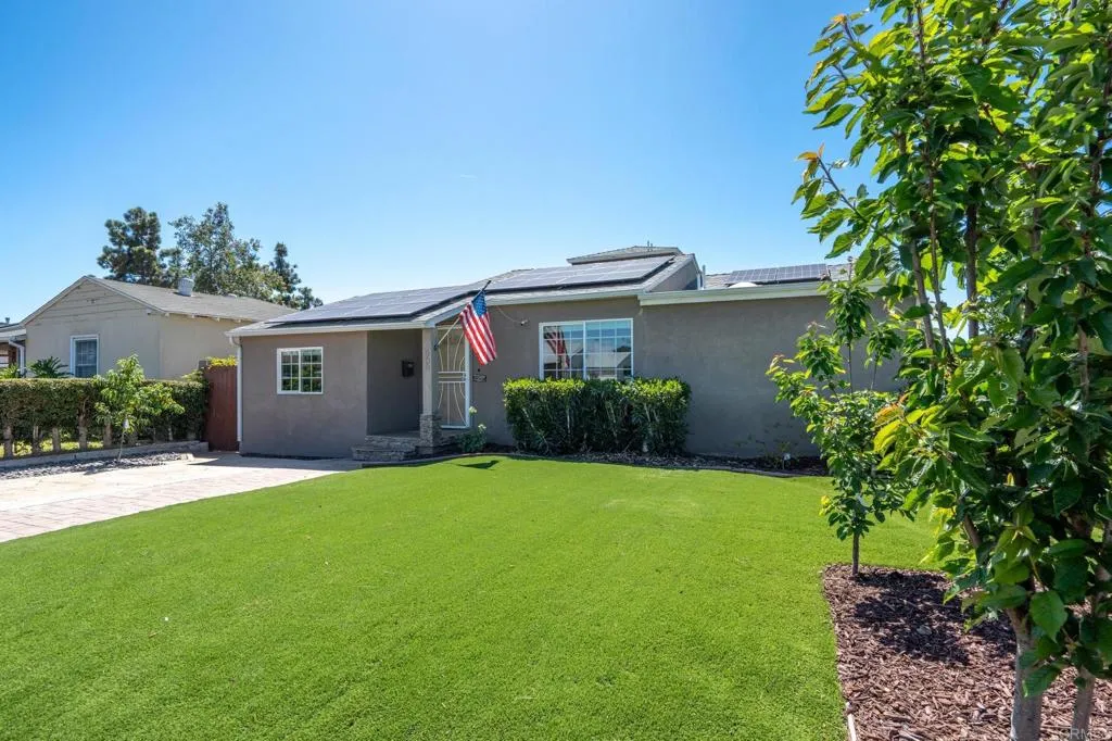 https://cdn.realtyfeed.com/cdn/127/306729560/2ed7237dbca4476b1d6b250010073b8a.webp