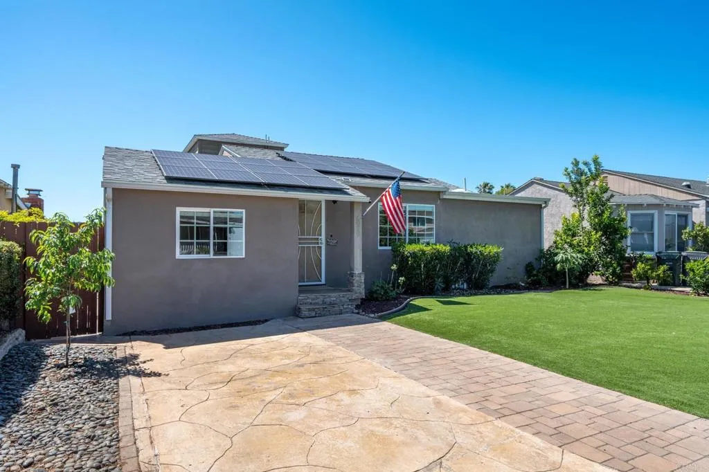 https://cdn.realtyfeed.com/cdn/127/306729560/7dfcc66ecd0c072b29c090d8765d2f4a.webp