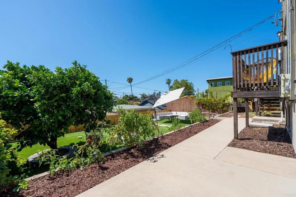 https://cdn.realtyfeed.com/cdn/127/306729560/9f6a1673f00840cd42fc32ba954d7847.webp