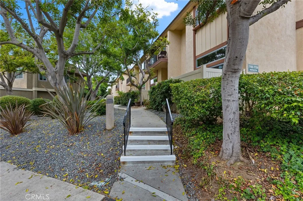 https://cdn.realtyfeed.com/cdn/127/306729613/543d7fbca3d2487ef73369f198442740.webp