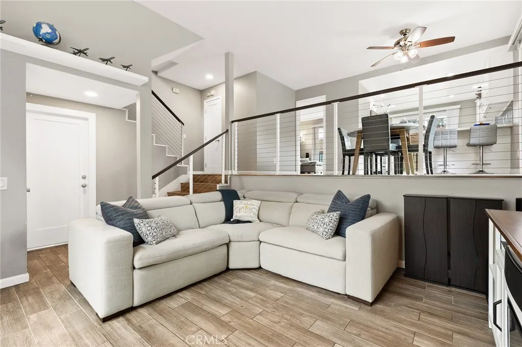 https://cdn.realtyfeed.com/cdn/127/306729613/dc81ff032c1450868bbd9970f6131c32.webp