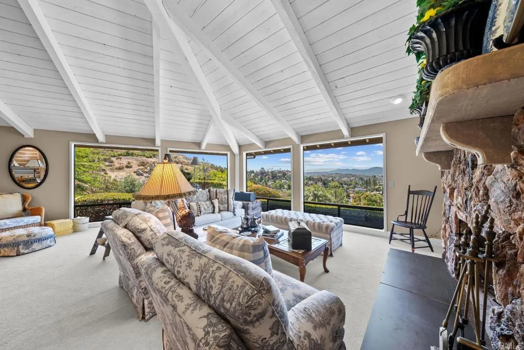 https://cdn.realtyfeed.com/cdn/127/306729644/1069293f2b8c2e1e8ac3843f8d81d04e.webp