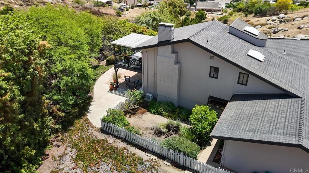 https://cdn.realtyfeed.com/cdn/127/306729644/47487ff40e605243d1480195ce0df806.webp