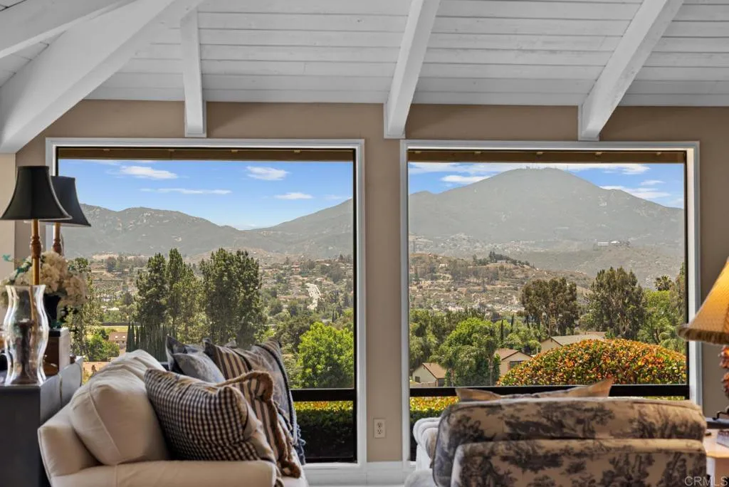 https://cdn.realtyfeed.com/cdn/127/306729644/4b1341e7c32ee7beba695037dfee31ad.webp