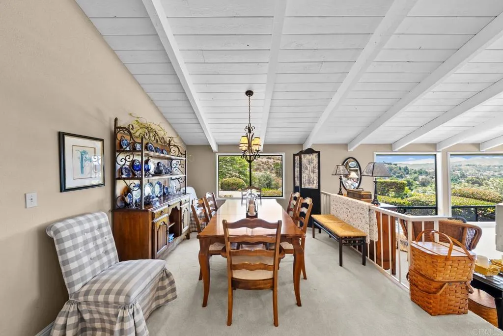 https://cdn.realtyfeed.com/cdn/127/306729644/537aabc29f8e944ebfbd3151126d7fa9.webp