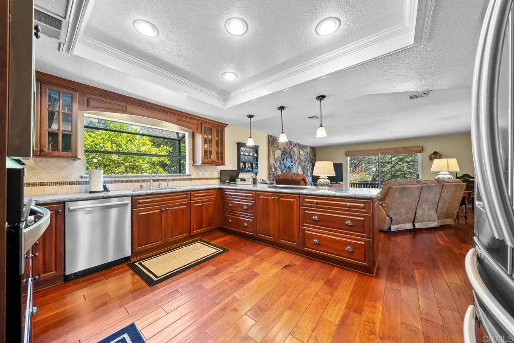 https://cdn.realtyfeed.com/cdn/127/306729644/6ad7a723d101fecbffe671da939b5aa8.webp
