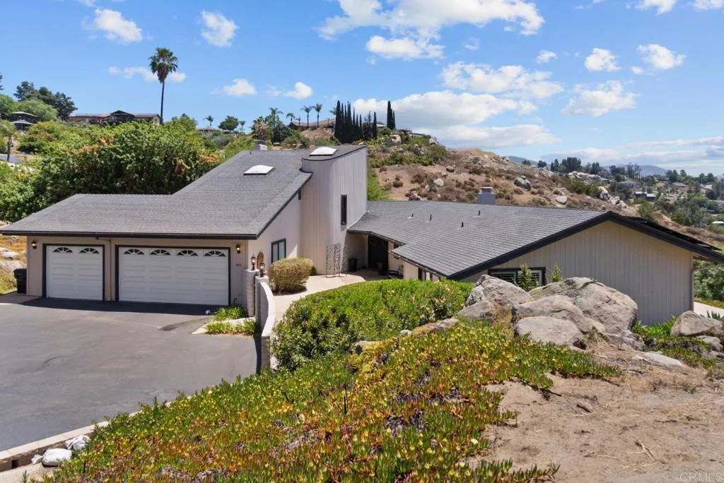 https://cdn.realtyfeed.com/cdn/127/306729644/6bb411b9cd15ba7b79ab725dfa7f7ed4.webp