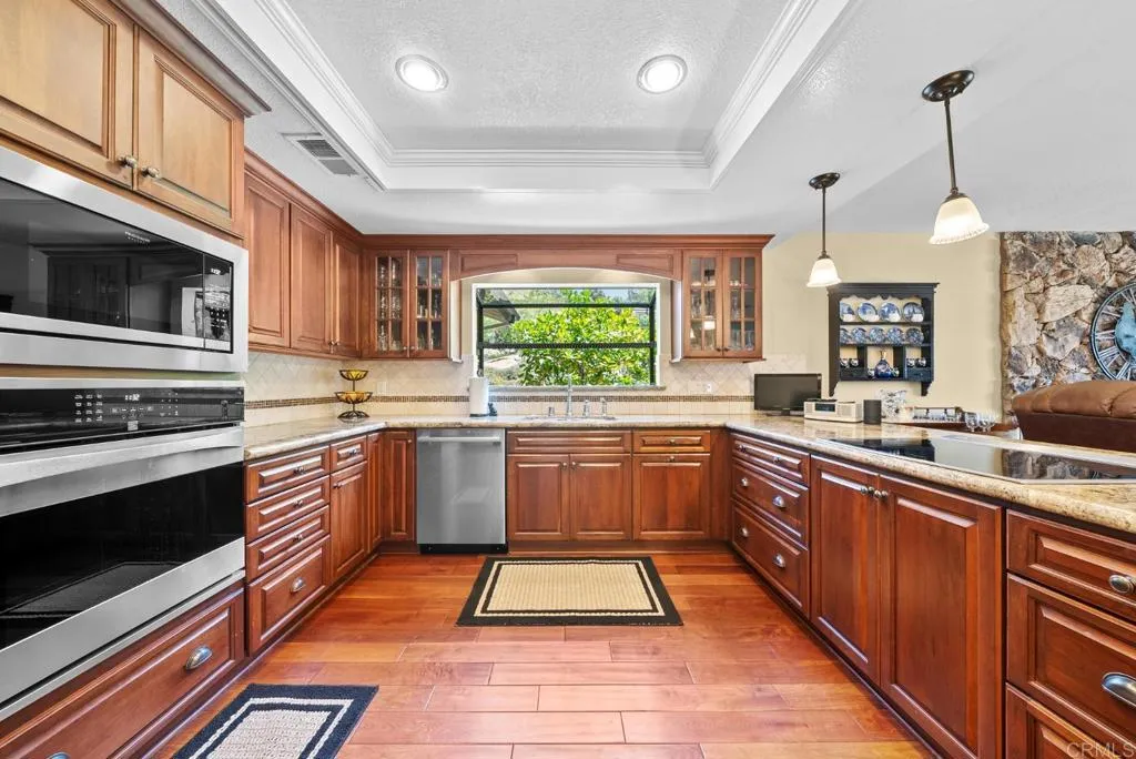 https://cdn.realtyfeed.com/cdn/127/306729644/98f2b0d445c9ca824502438fce13c588.webp
