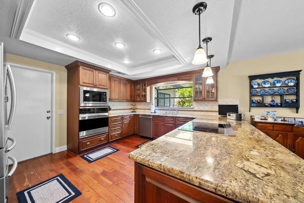 https://cdn.realtyfeed.com/cdn/127/306729644/ccf4c6d2930ac5d714fda462ba1d54a0.webp