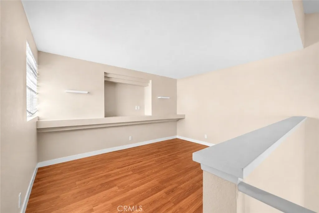 Photo #8: TR26114927 Listing: Photo #8