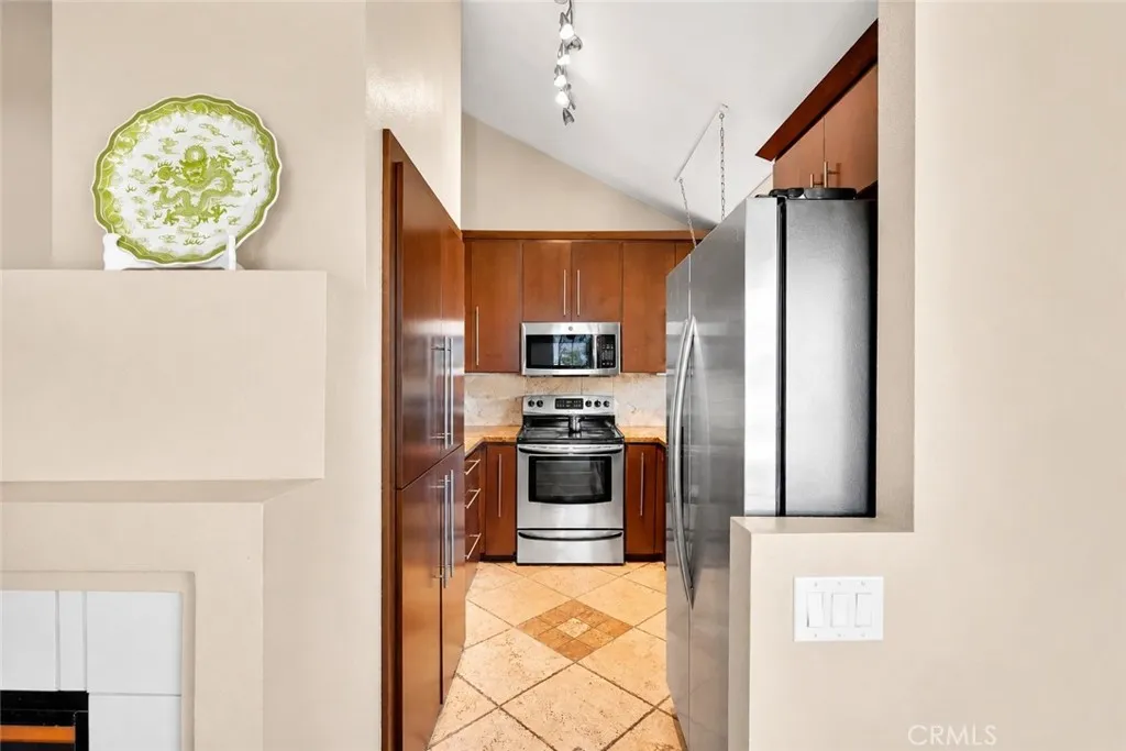 Photo #5: TR26114927 Listing: Photo #5