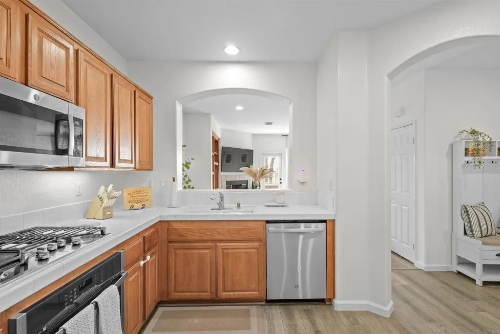 Photo #8: PTP2604094 Listing: Photo #8