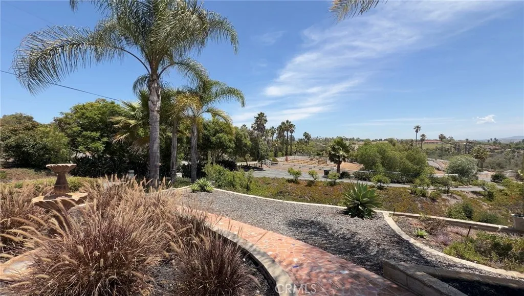 https://cdn.realtyfeed.com/cdn/127/306729691/b22db188c5e0f61b128d29cab7b15e36.webp