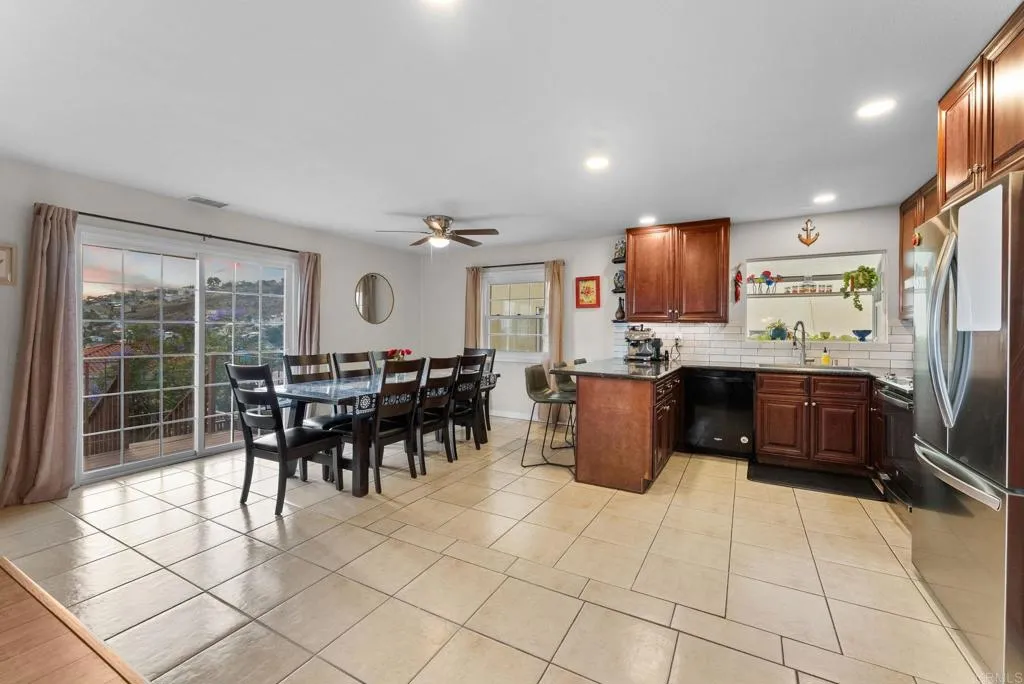 https://cdn.realtyfeed.com/cdn/127/306729702/35b4cc6897f9afa2285adaf6a7a7d681.webp