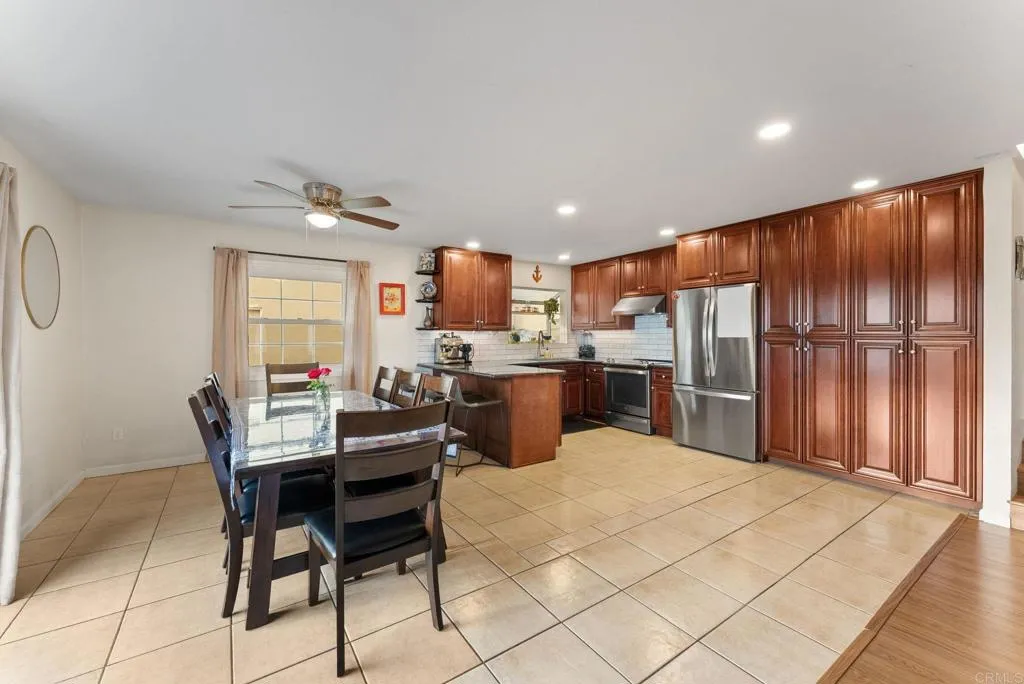 https://cdn.realtyfeed.com/cdn/127/306729702/c0934cca30054a795936e4f844223e8b.webp
