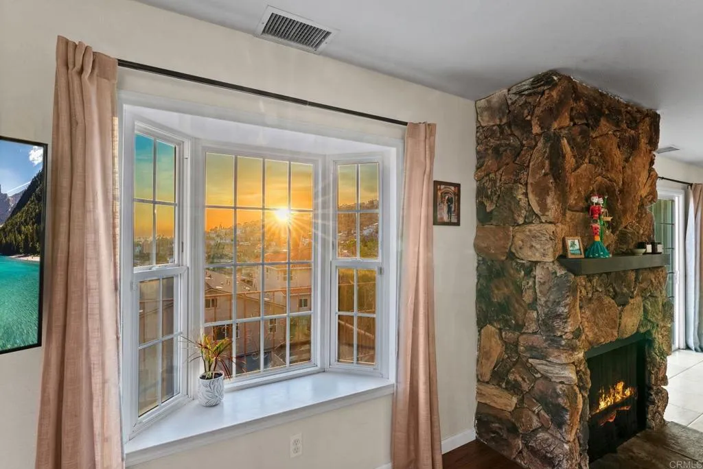 https://cdn.realtyfeed.com/cdn/127/306729702/f4be5b4d686a171be6127ede1dfce9a2.webp