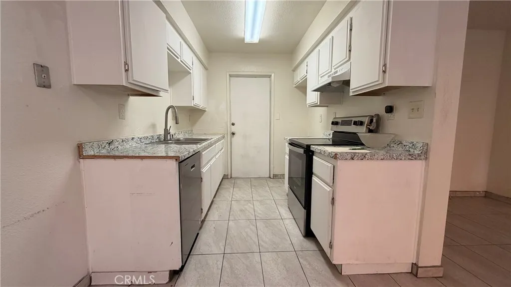 Bakersfield, CA 93306