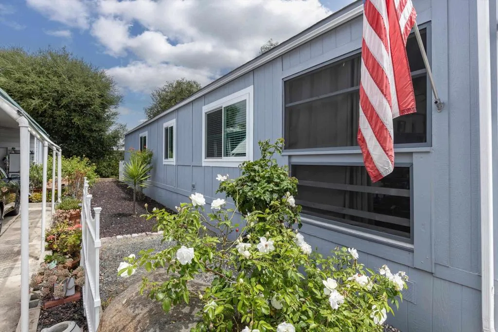 https://cdn.realtyfeed.com/cdn/127/306729744/36ac0d4058ed1f25dca990bc34bcff29.webp