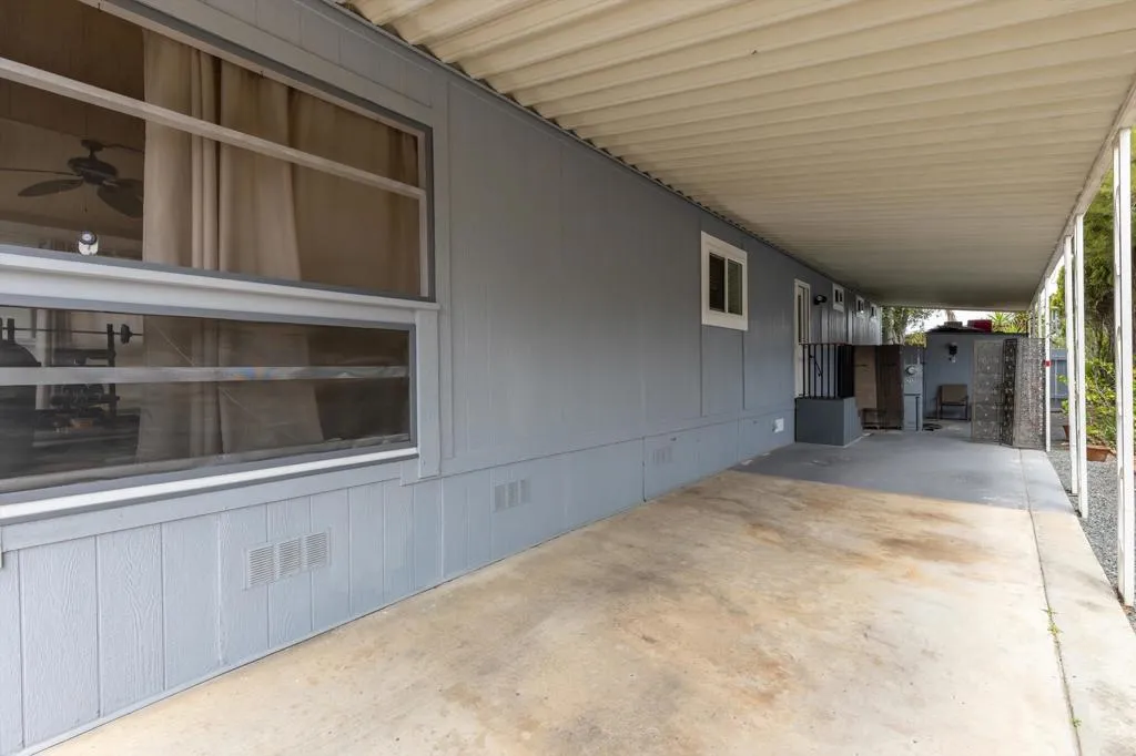 https://cdn.realtyfeed.com/cdn/127/306729744/59728d2956cb2658f6c07b39bd5a7c87.webp