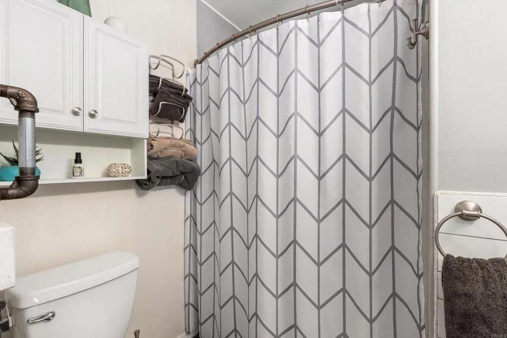 https://cdn.realtyfeed.com/cdn/127/306729744/907950351840af8ff8e0817d4e2b3341.webp
