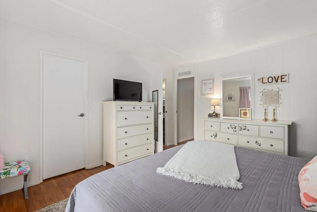 https://cdn.realtyfeed.com/cdn/127/306729744/b471dda40ccf9c34aa75baf6ae42d671.webp