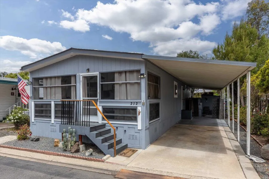 https://cdn.realtyfeed.com/cdn/127/306729744/d732e104abb39fe27b9438401f9b465b.webp