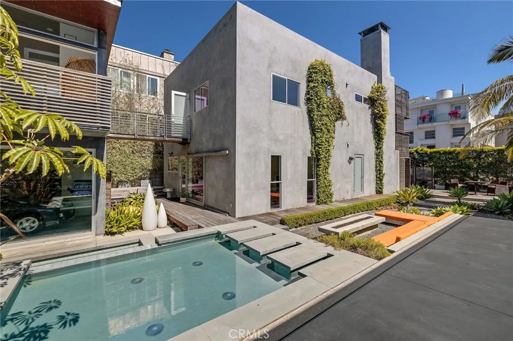 Marina Del Rey, CA 90292
