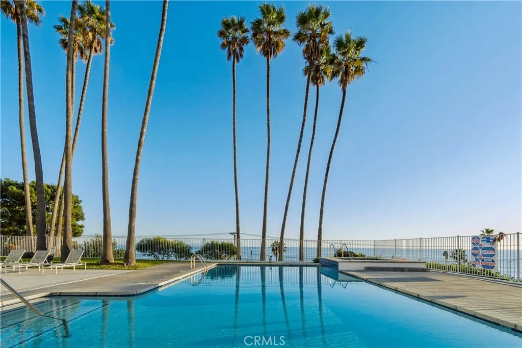Pacific Palisades, CA 90272